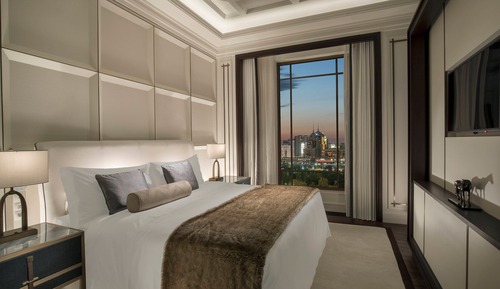 Deluxe Room, 1 King Bed
