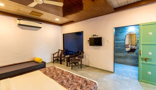 Superior Cottage