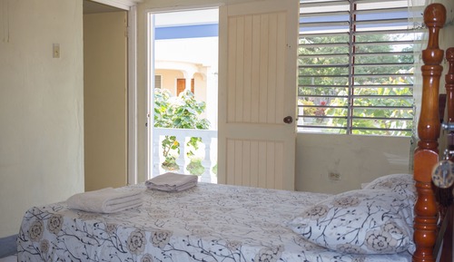 Basic Double Room, 1 Bedroom, Garden View