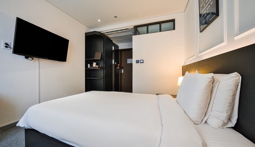 Single Room (for 1 pax)