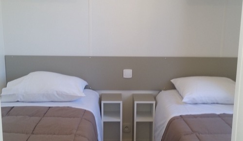 Chalet, 2 Bedrooms (Asco)