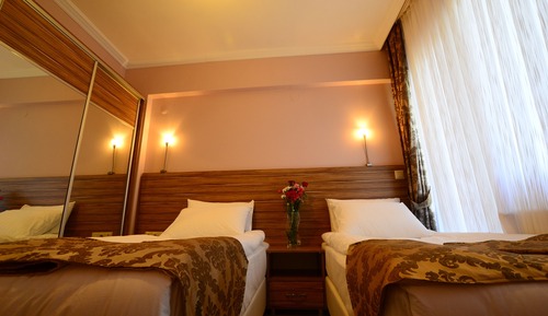 Suite, Garden View