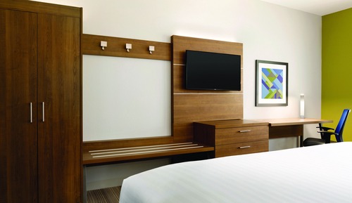 Standard Room, 1 King Bed, Accessible (Communication Accessible)