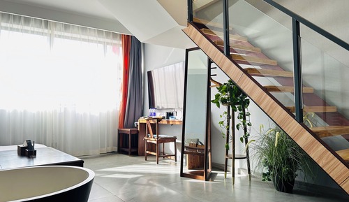 Loft Twin Room for Family