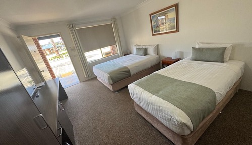 Deluxe Double Room, Garden View