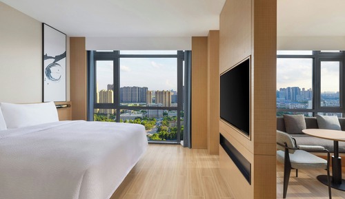 Exclusive Room, 1 King Bed, City View