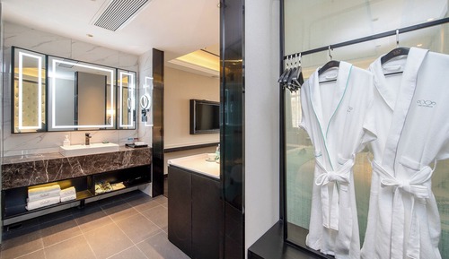 Luxury Double Room, City View