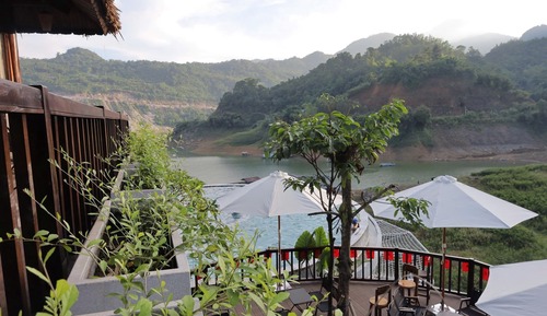 Family House, Balcony, Mountain View