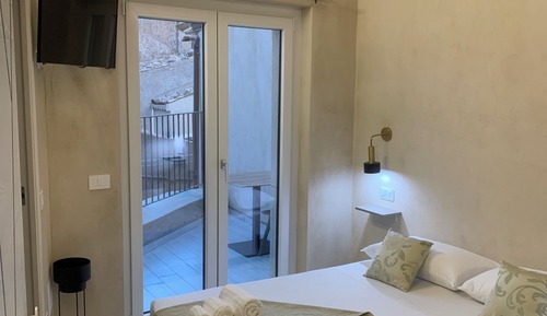 Double Room, Partial Sea View