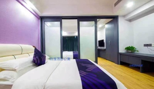 Economy Twin Room, City View