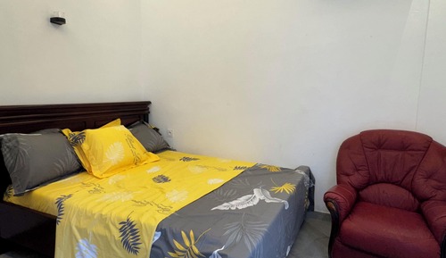 Room, Balcony