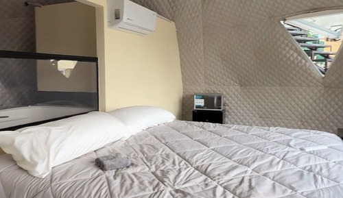 PREMIUM DOME WITH JACUZZI VIEW OF THE DAM