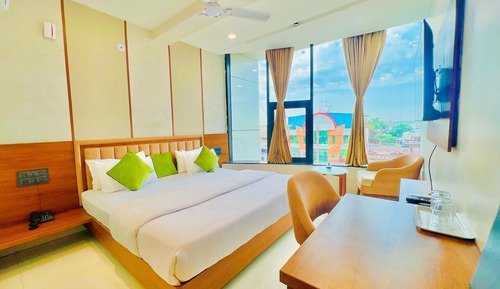 Deluxe Double Room, City View