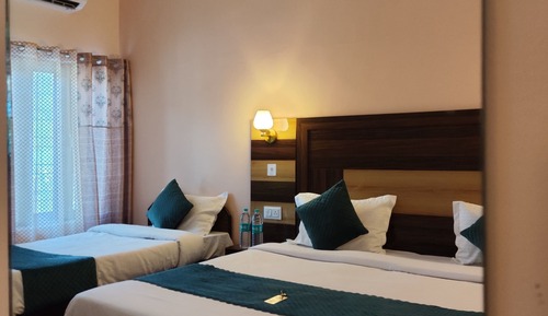 Superior Triple Room, Balcony, City View