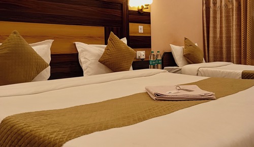 Deluxe Triple Room, Balcony, City View