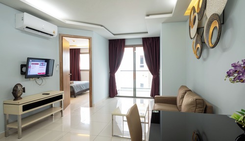 Classic Apartment, Balcony, City View