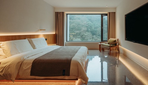 Luxury Double Room, Hill View