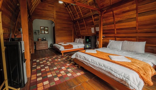 Family Cottage, Garden View