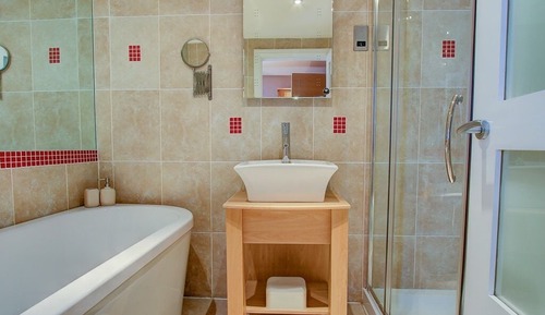 Double or Twin Room, Ensuite