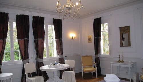 Double Room (Louis XVI)