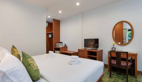 Deluxe Room, 1 King Bed