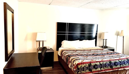 Standard Room, 1 King Bed