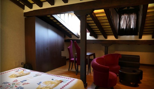 Double Room (Attic)