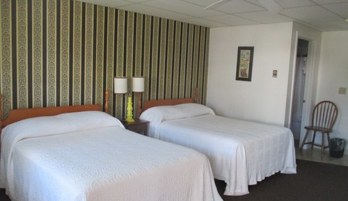 Adults Second Floor pool Side Kitchenette - Non Smoking