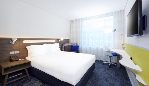 Standard Room, 1 Queen Bed, Accessible