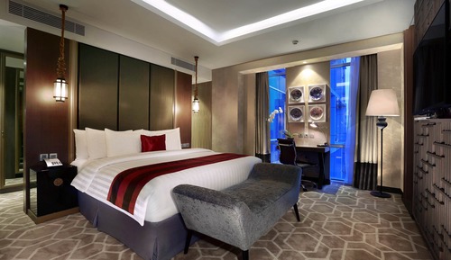Governor Suite Room	
