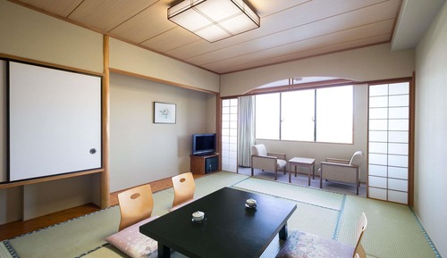 Classic Room (Japanese Style. 4 Futon Beds)