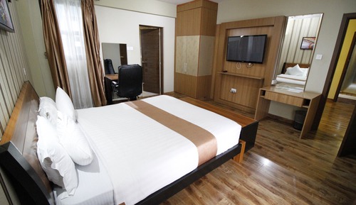 Executive Room