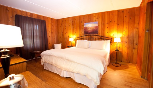 Standard Room, 1 King Bed