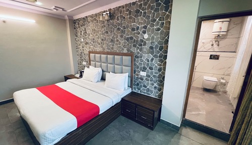 Superior Double or Twin Room, 1 King Bed, Valley View