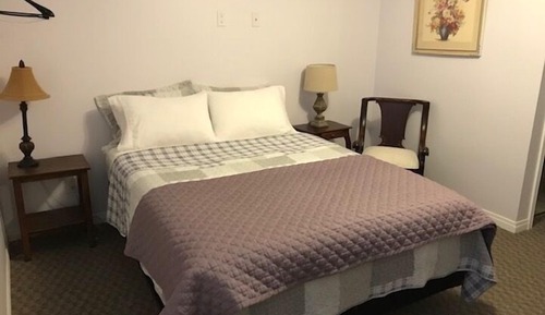 Standard Room, 1 Queen Bed