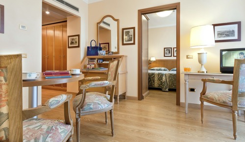 Superior Economy Apartment 2 Bedrooms, 2 Bathrooms (Low Floor) (5 pax)