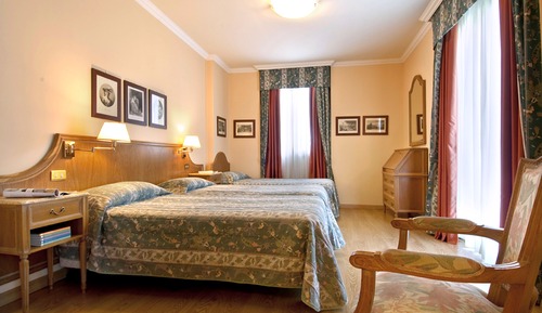 Apartment, 1 Bedroom, Partial Lake View (4 pax)
