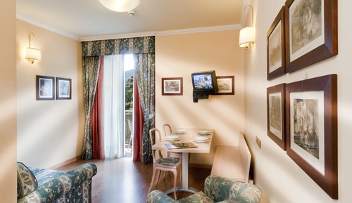 Apartment, 1 Bedroom, Partial Lake View (3 pax)