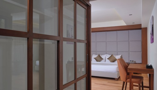 Premier Room