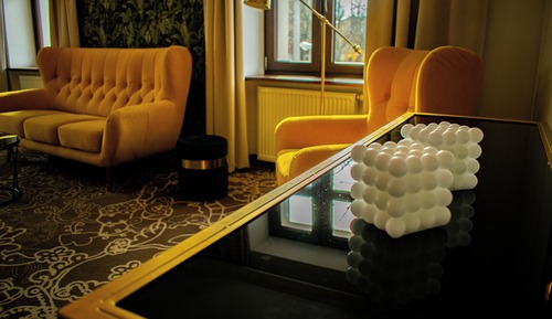 Deluxe Suite, City View