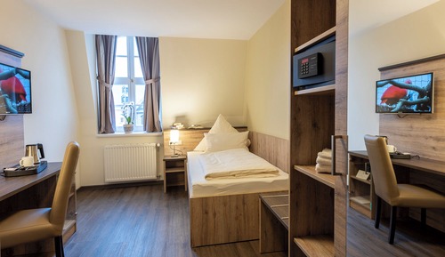 Single Room, City View