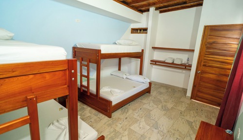 Family Room, Multiple Beds