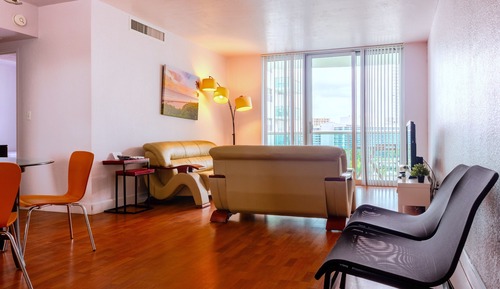 Panoramic Apartment, 2 Bedrooms, Balcony, Canal View