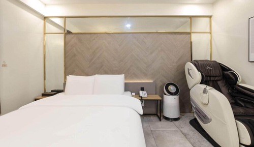 Royal Double Room