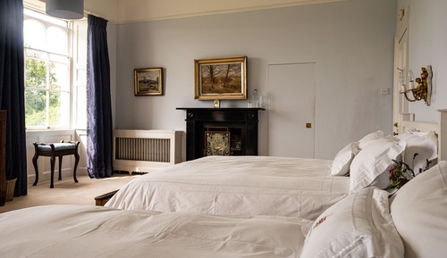 Luxury Double Room, Ensuite, Mountain View (Main House)