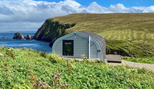 Deluxe Cabin (SEApod Air)