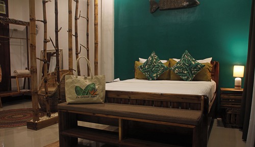 Suite, Garden View