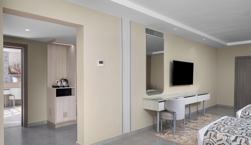 Deluxe Large Family Room