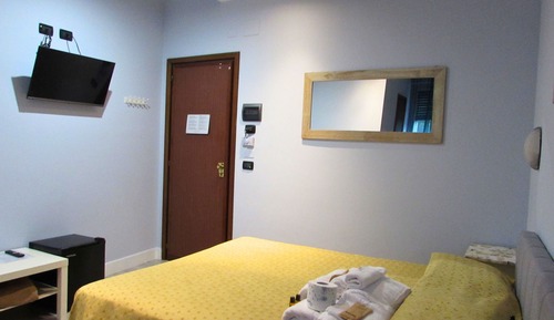 Economy Single Room