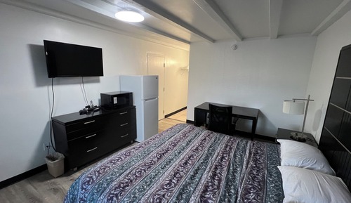 Deluxe Single Room, 1 King Bed, Non Smoking